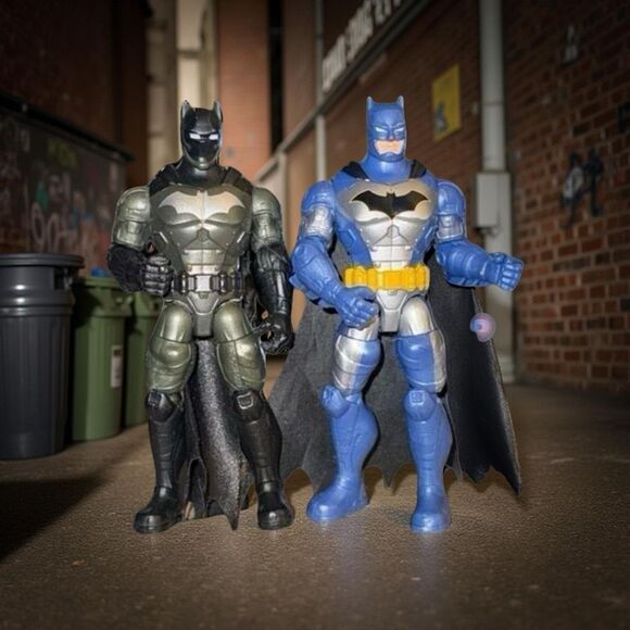 2020 DC Comics Spin Master Articulated Armored Batman Action Figures 4’” B22 - Picture 1 of 7